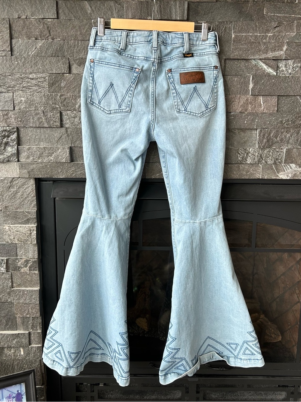 Wrangler Retro High-Rise Flare Jeans with Geometric Southwestern Stitching - Picture 6 of 8